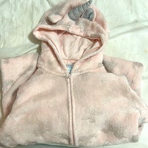 Great quality, super soft,tag still on,size 10/12 -kids zipper works,clean